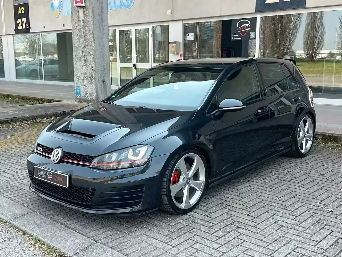Begagnad VW Golf VII GTI 230 HK (169 kW) 2014 Grå Sedan
