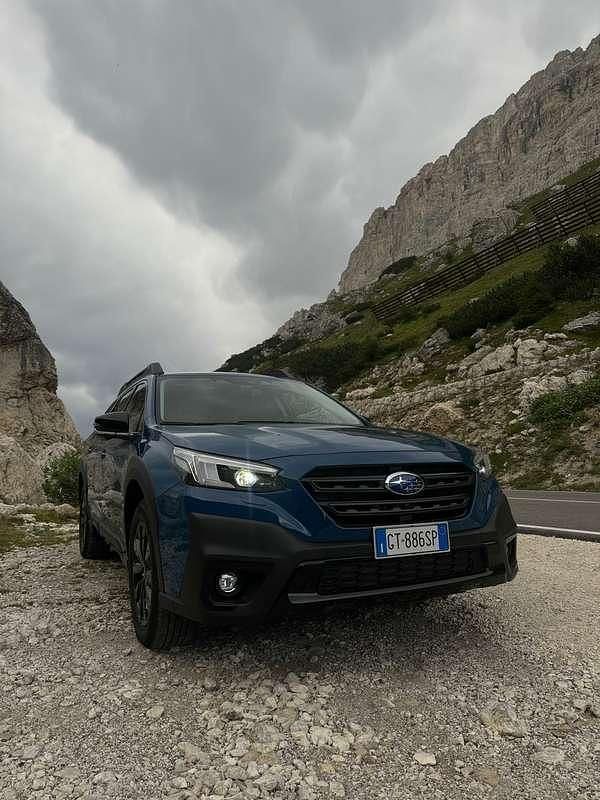 Usata Subaru Outback 169 CV (124 kW) 2024 Blu/azzurro Station wagon