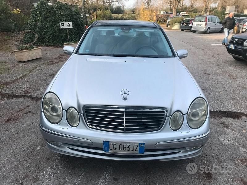 Usata Mercedes E270 Avantgarde 2003 Grigio Berlina
