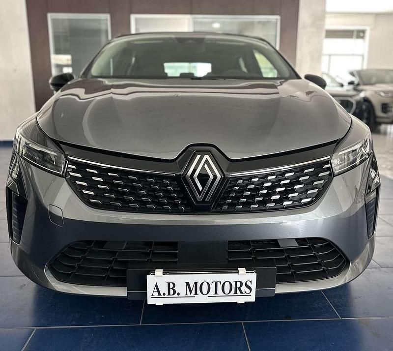 Usata Renault Clio V Evolution 67 CV (49 kW) 2024 Grigio Berlina