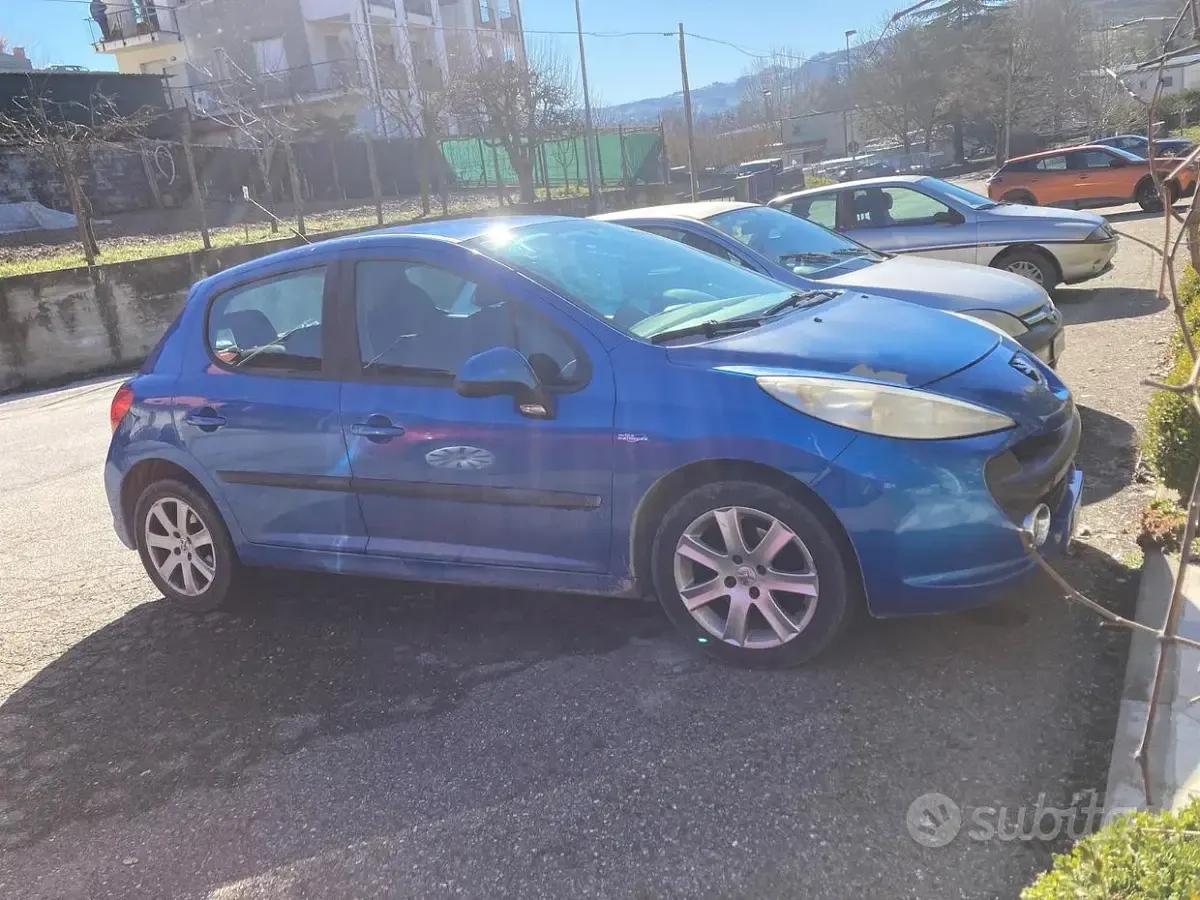 Usata Peugeot 207 90 CV (66 kW) 2007 Berlina