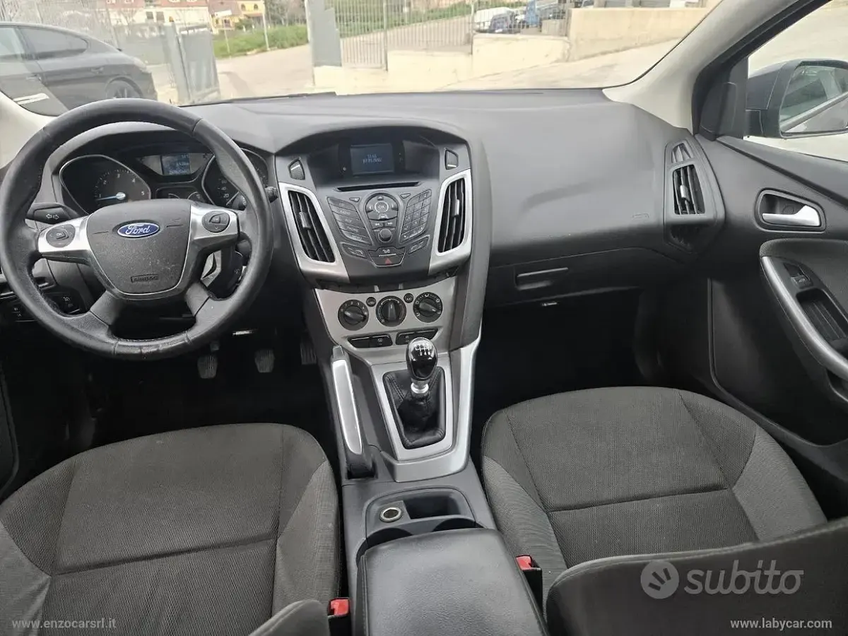 Usata Ford Focus Titanium 116 CV (85 kW) 2011 Grigio Berlina