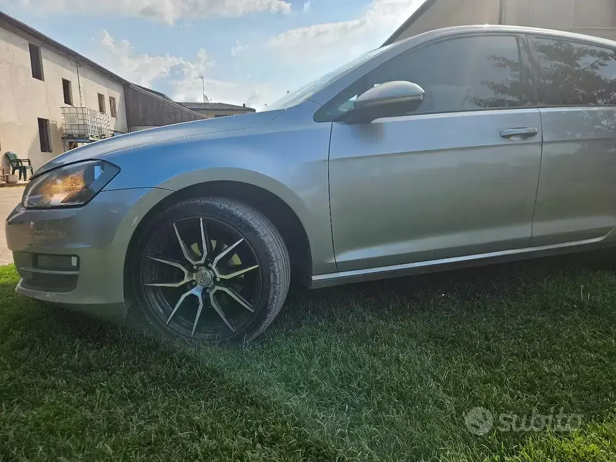 Usata VW Golf VII 110 CV (80 kW) 2016 Grigio Berlina