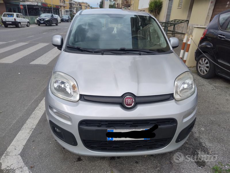 Grigio Usata 2015 Fiat Panda Due volumi | 7000 € (Buon prezzo) - Immagine 1/4