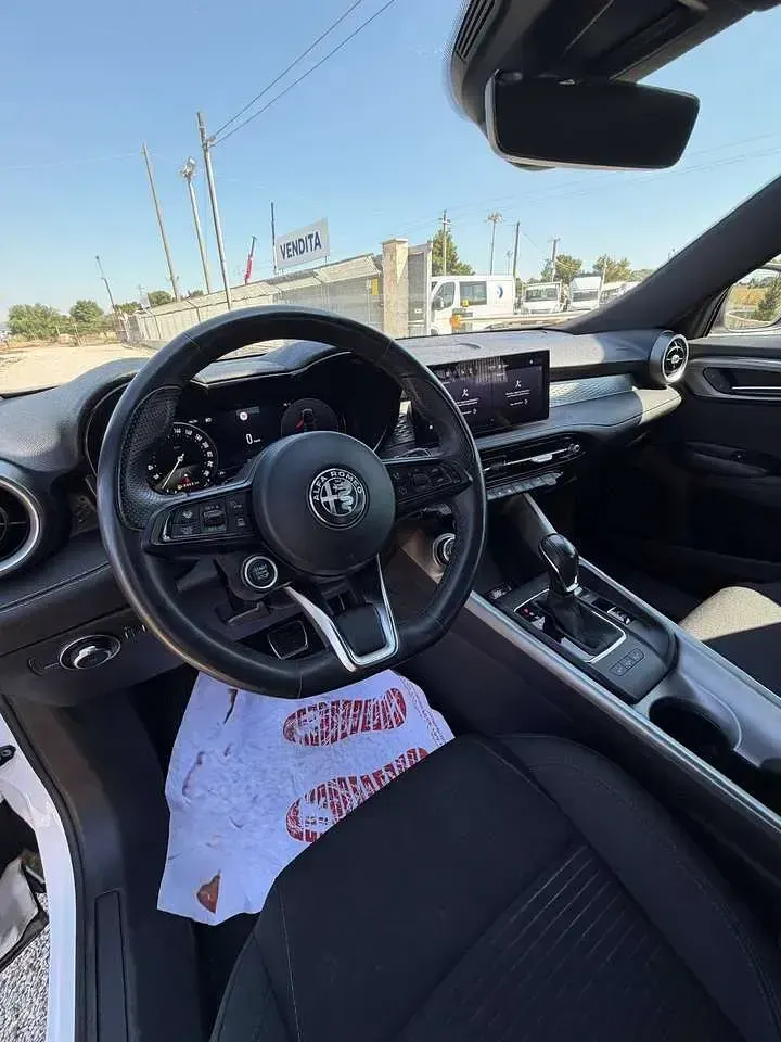 Usata Alfa Romeo Tonale Ti 131 CV (96 kW) 2024 Bianco SUV