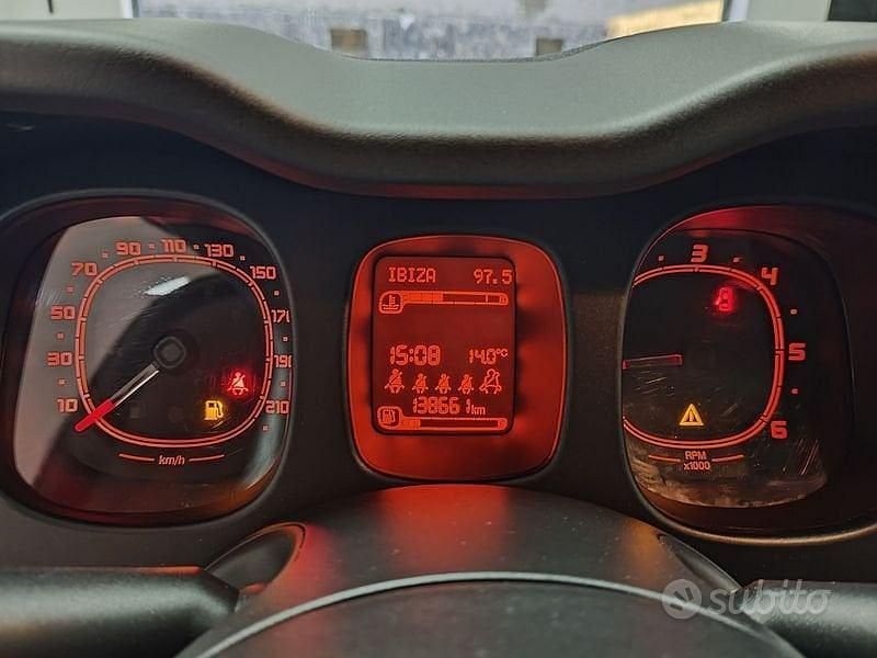 Usata Fiat Panda Lounge 95 CV (69 kW) 2018 Rosso Berlina