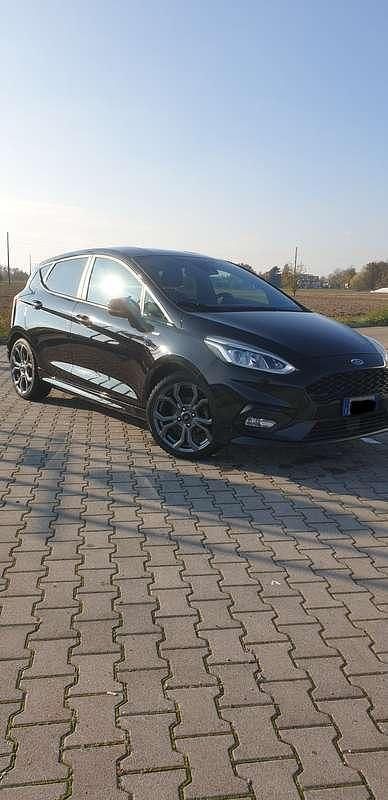 Usata Ford Fiesta ST-Line 101 CV (74 kW) 2018 Berlina