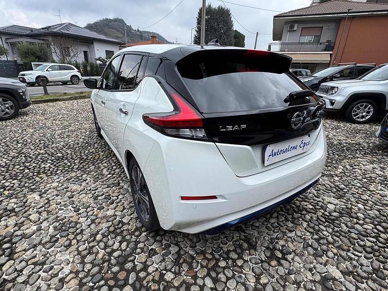Usata Nissan Leaf Tekna 89 kW (122 CV) 2018 Bianco Utilitaria