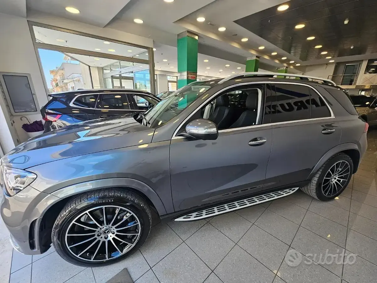Usata Mercedes GLE300 Premium Plus 272 CV (200 kW) 2023 Grigio SUV