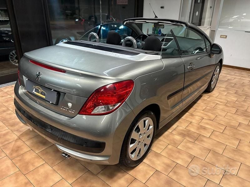 Usata Peugeot 207 CC 112 CV (82 kW) 2011 Grigio Cabrio
