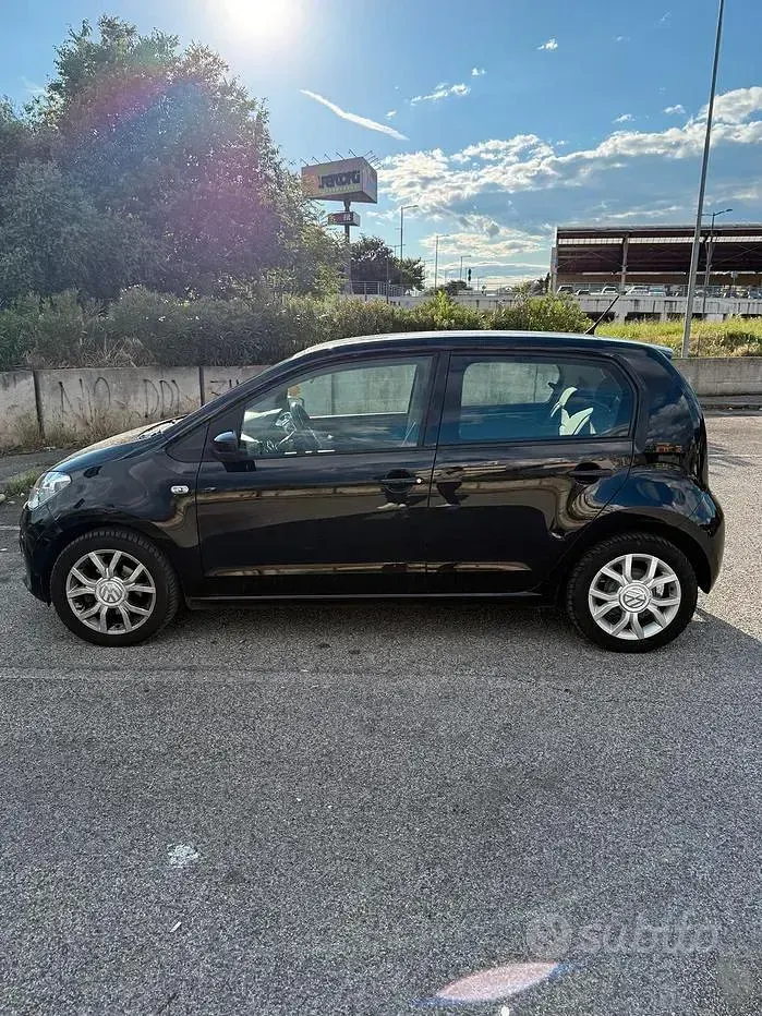 Usata VW up! 68 CV (50 kW) 2016 Nero Utilitaria