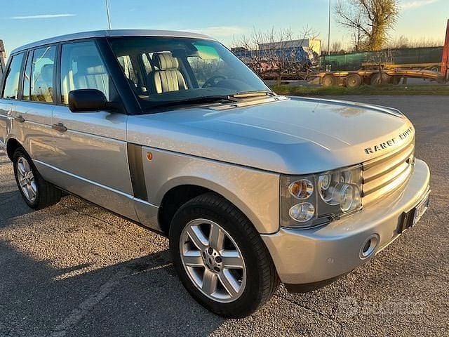 Usata Land Rover Range Rover 286 CV (210 kW) 2003 Grigio SUV