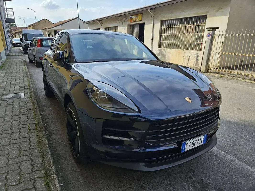 Usata Porsche Macan 245 CV (180 kW) 2019 Blu/azzurro SUV