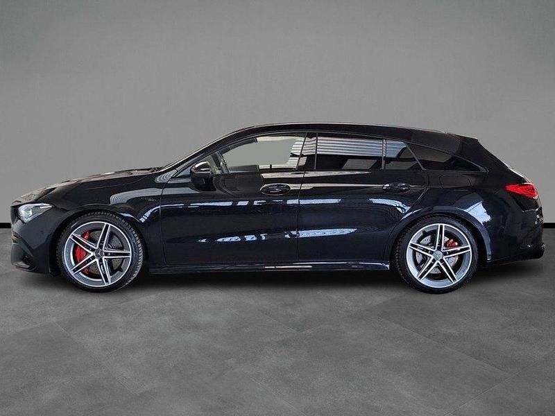 Usata Mercedes CLA45 AMG Shooting Brake AMG 421 CV (309 kW) 2020 Nero / pastello Station wagon