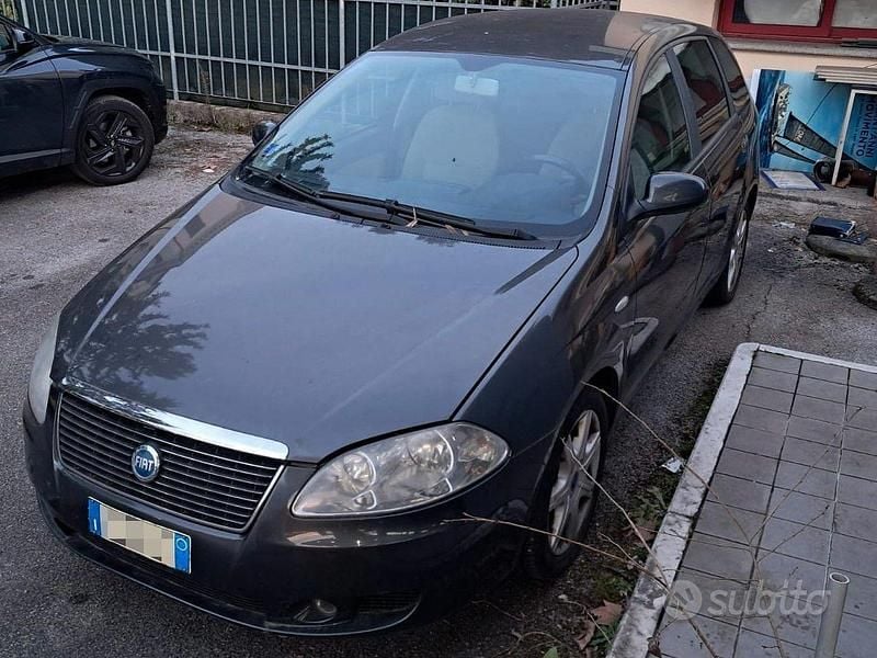 Nero Usata 2005 Fiat Croma Active Station wagon | 1900 € (Molto cara) - Immagine 1/4