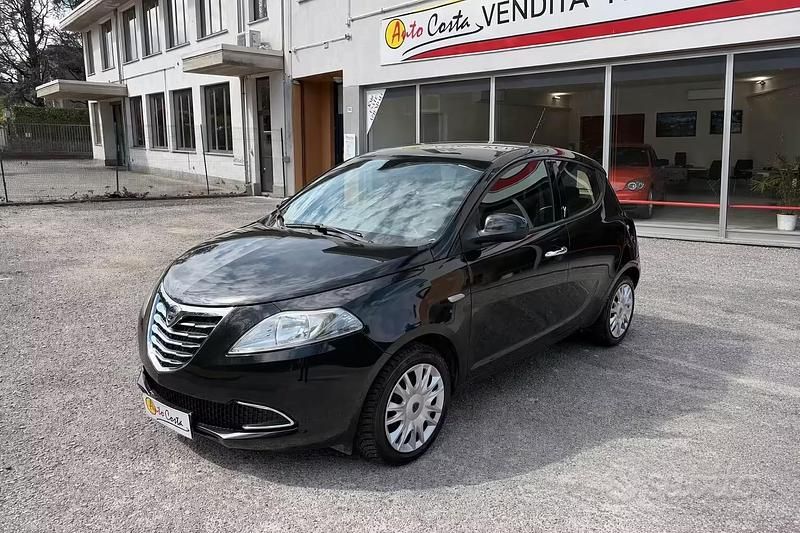 Usata Lancia Ypsilon S 69 CV (50 kW) 2011 Nero Utilitaria