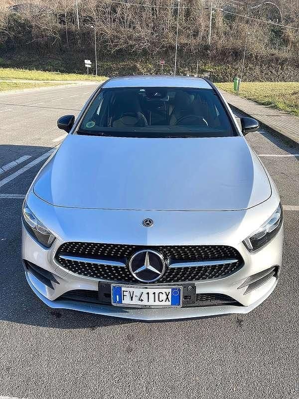 Usata Mercedes A180 Premium Plus 116 CV (85 kW) 2019 Argento Berlina