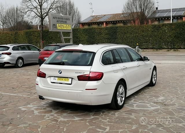 Usata BMW 520 190 CV (139 kW) 2016 Bianco Station wagon