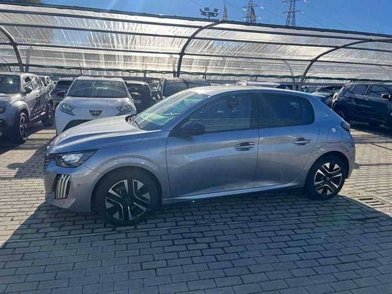Usata Peugeot 208 Allure 101 CV (74 kW) 2024 Grigio Utilitaria