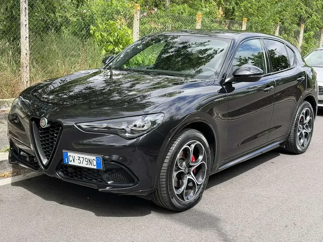Usata Alfa Romeo Stelvio Veloce 209 CV (153 kW) 2024 Nero SUV