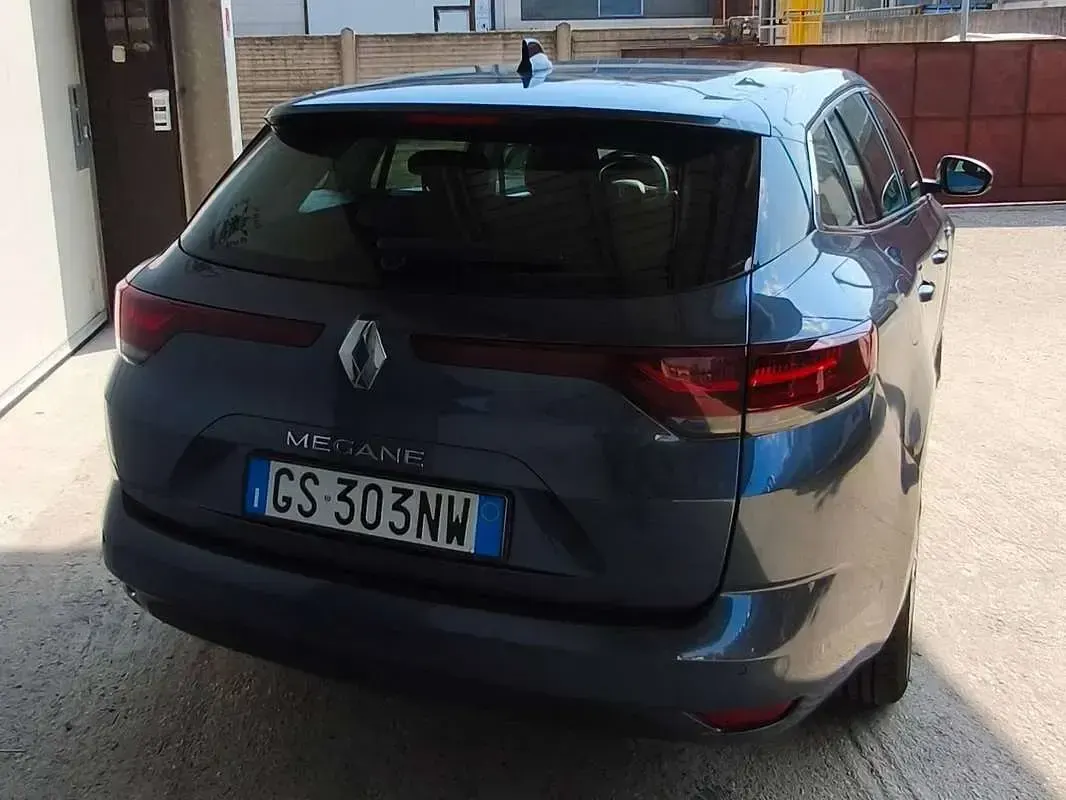 Usata Renault Mégane IV Techno 116 CV (85 kW) 2023 Grigio Station wagon