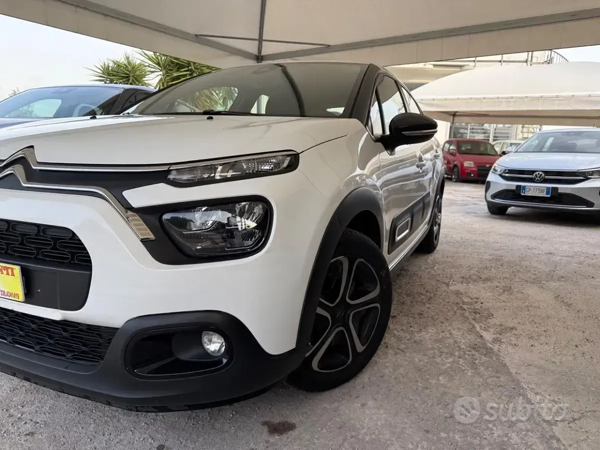 Usata Citroën C3 Shine 83 CV (61 kW) 2022 Bianco Utilitaria