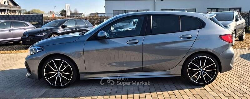 Usata BMW 118 Shadowline 136 CV (100 kW) 2024 Grigio Utilitaria