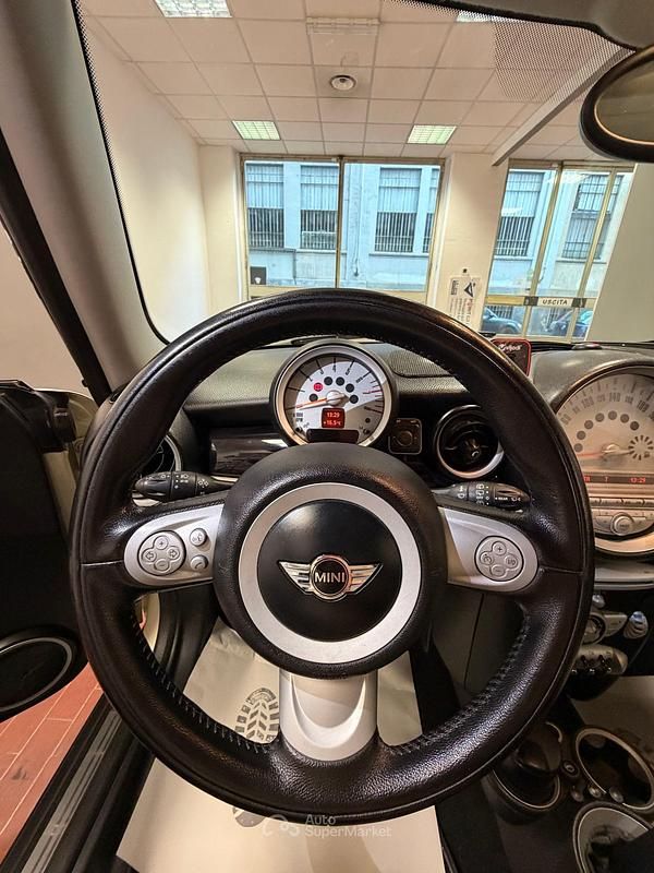 Usata Mini ONE 95 CV (69 kW) 2009 Beige Utilitaria