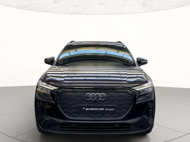Nuova Audi Q4 e-tron 69 kW (95 CV) 2026 Viola aurora metallizzato SUV