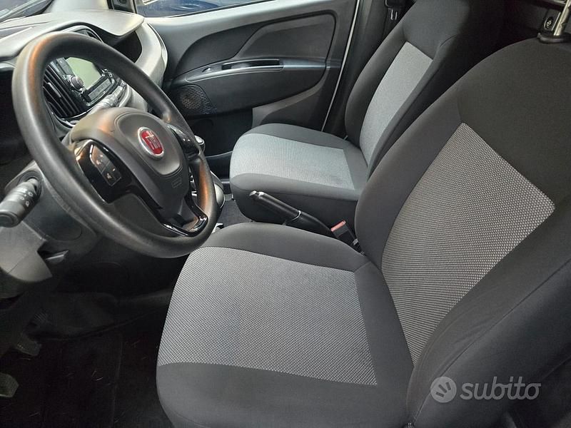 Usata Fiat Doblò 105 CV (77 kW) 2020 Bianco Monovolume