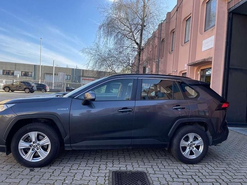 Usata Toyota RAV4 Hybrid Business Edition 178 CV (130 kW) 2020 Grigio SUV