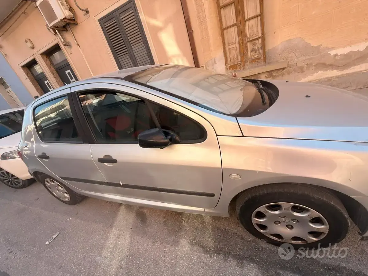 Usata Peugeot 307 68 CV (50 kW) 2005 Berlina