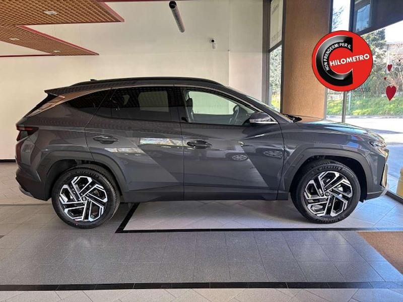 Nuova Hyundai Tucson 179 CV (131 kW) 2026 Grigio SUV