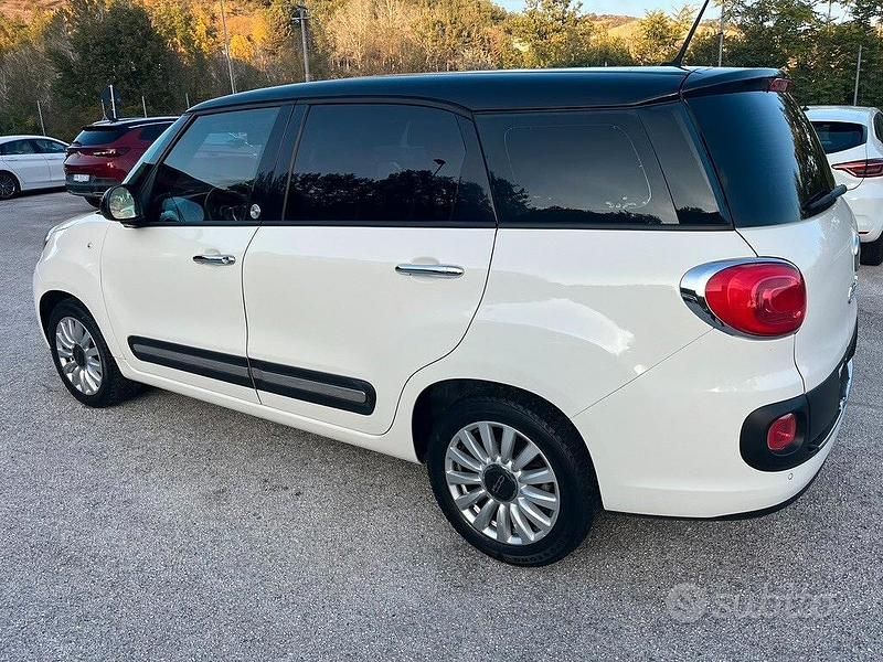 Usata Fiat 500L Business 120 CV (88 kW) 2016 Bianco Monovolume