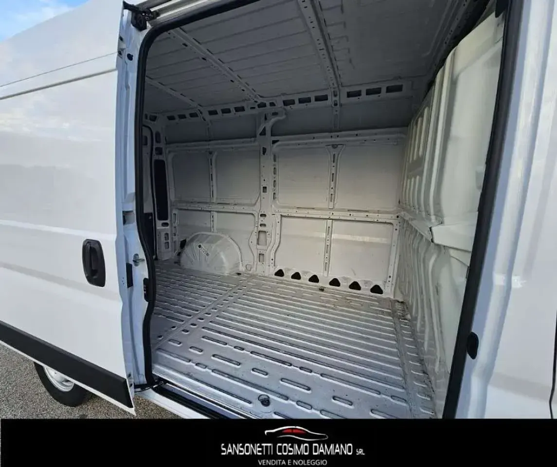 Usata Fiat Ducato 33 140 CV (102 kW) 2021 Bianco Furgone