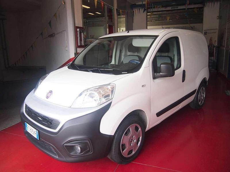 Bianco Usata 2019 Fiat Fiorino Monovolume | 6900 € (Ottimo prezzo) - Immagine 1/4