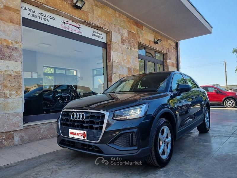 Grigio Usata 2021 Audi Q2 Business SUV | 19.500 € (Buon prezzo) - Immagine 1/4