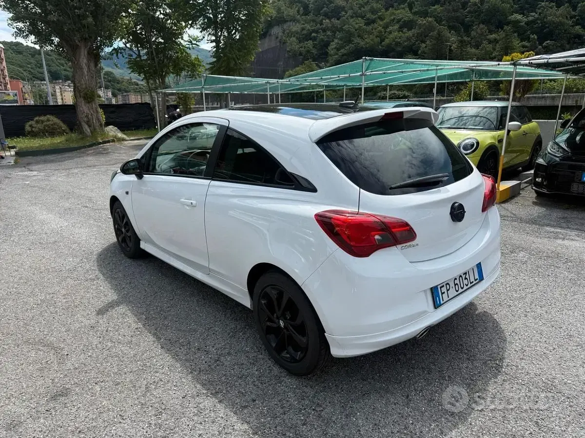 Usata Opel Corsa 90 CV (66 kW) 2018 Bianco Utilitaria