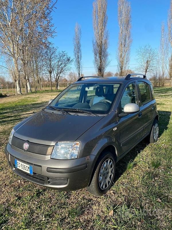 Usata Fiat Panda Dynamic 60 CV (44 kW) 2011 Grigio Utilitaria