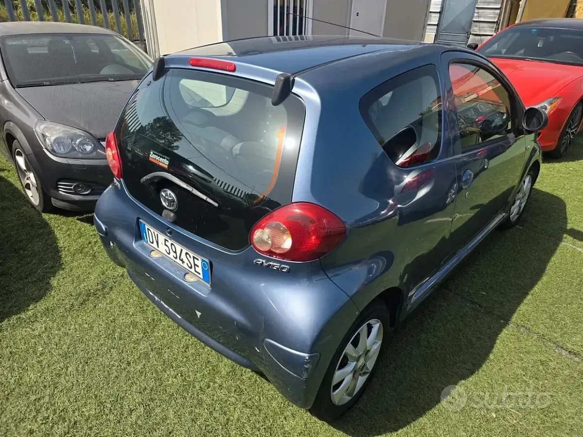 Usata Toyota Aygo 68 CV (50 kW) 2009 Bluazzurro Utilitaria
