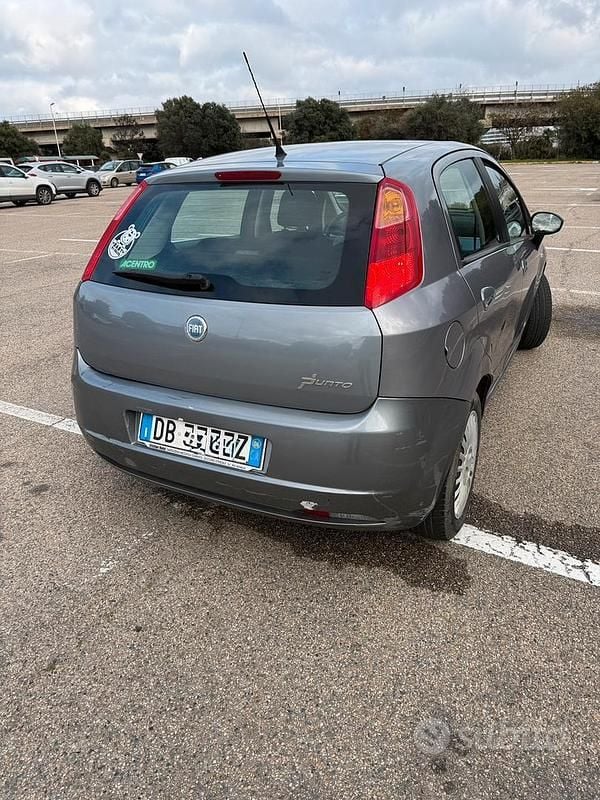 Usata Fiat Grande Punto 75 CV (55 kW) 2006 Utilitaria