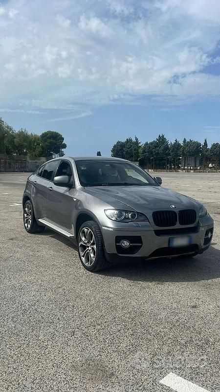 Begagnad BMW X6 2009 Grå SUV