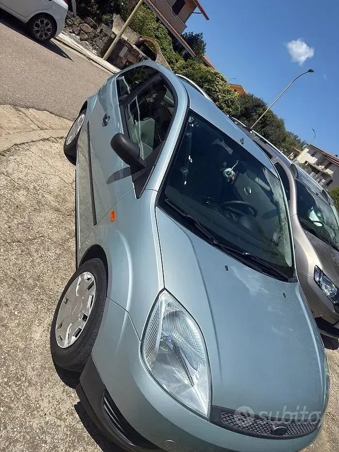 Usata Ford Fiesta 2003 Grigio Utilitaria