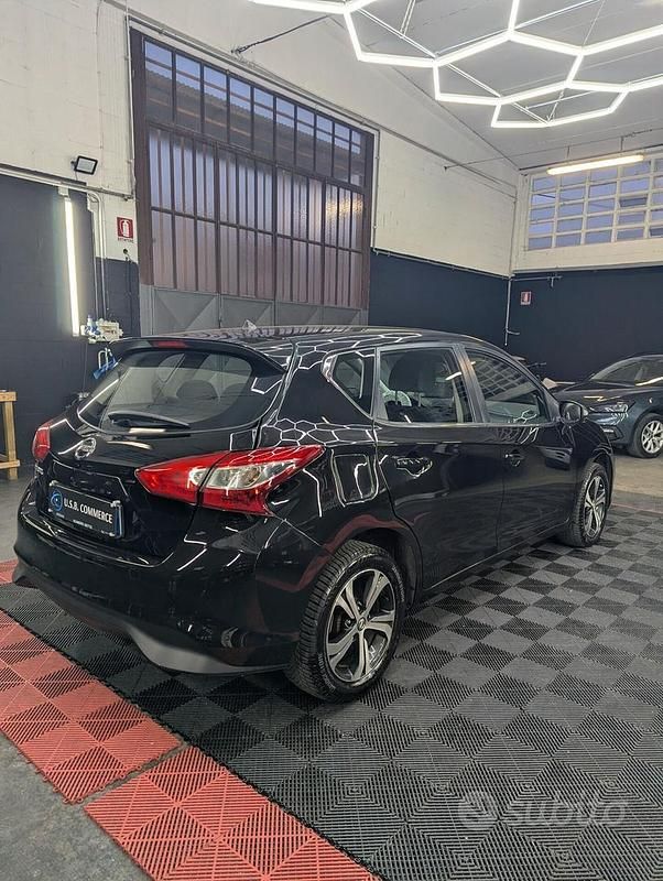 Usata Nissan Pulsar 115 CV (84 kW) 2017 Nero Utilitaria