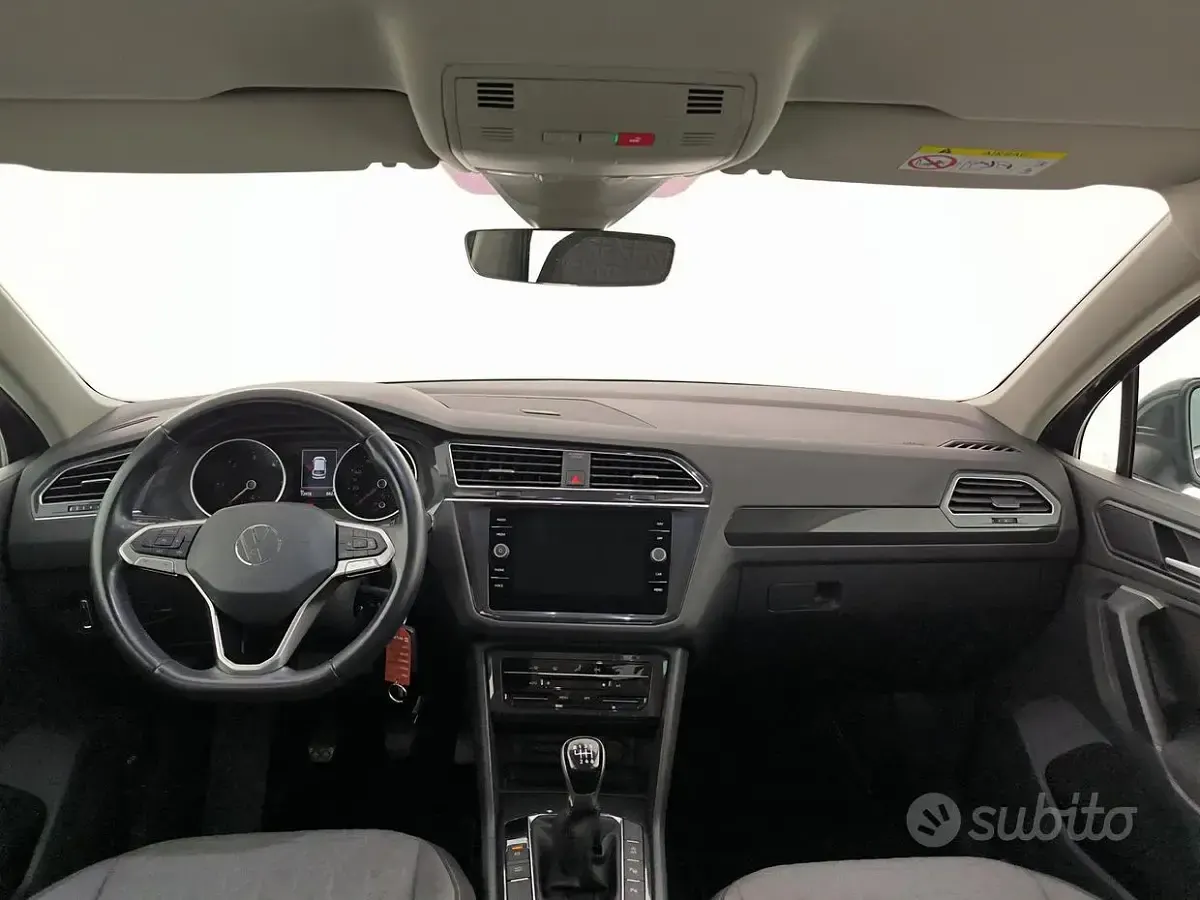 Usata VW Tiguan Life 122 CV (89 kW) 2021 Grigio SUV