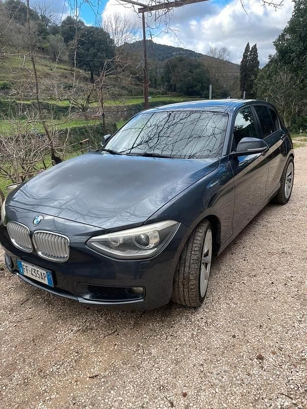Usata BMW 120 184 CV (135 kW) 2016 Grigio Utilitaria