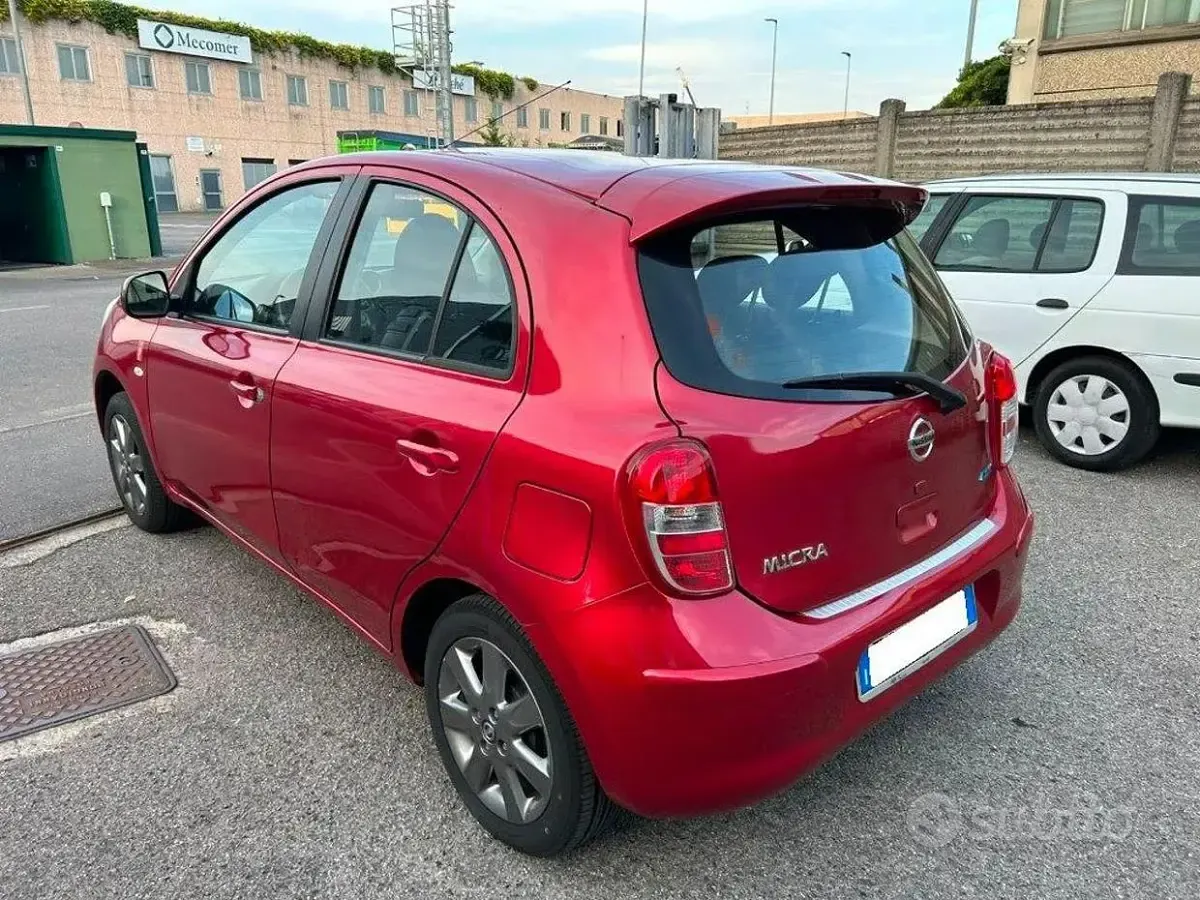 Usata Nissan Micra 80 CV (58 kW) 2013 Rosso Utilitaria
