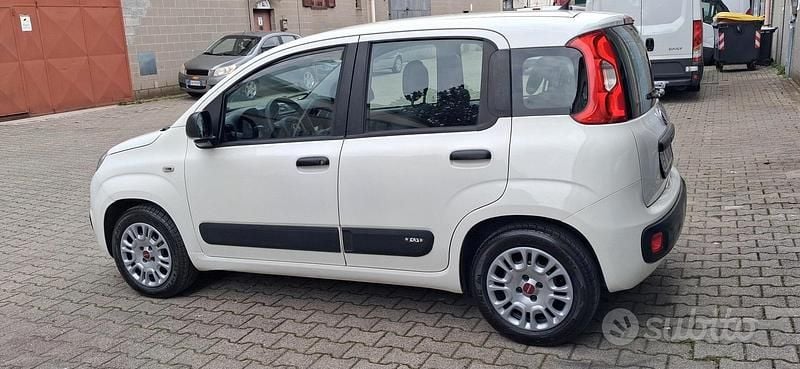 Usata Fiat Panda Pop 69 CV (50 kW) 2012 Bianco Utilitaria