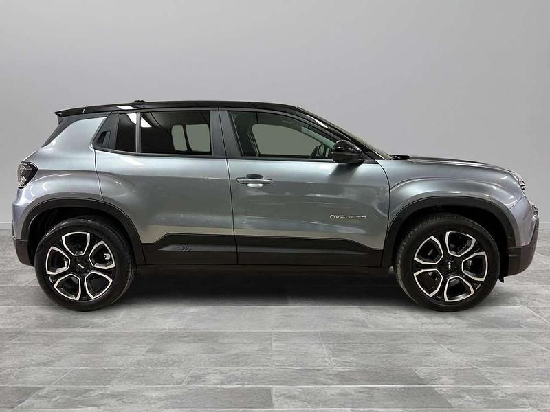 Usata Jeep Avenger Summit 101 CV (74 kW) 2024 Dark metal grey SUV