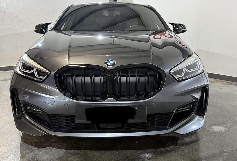 Usata BMW 118 M Sport 140 CV (102 kW) 2019 Grigio Utilitaria
